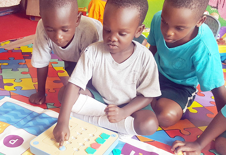 children-learn-coding-through-board-games-1