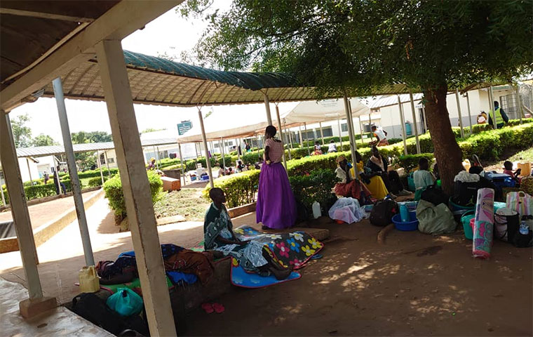 caretakers-at-a-hospital