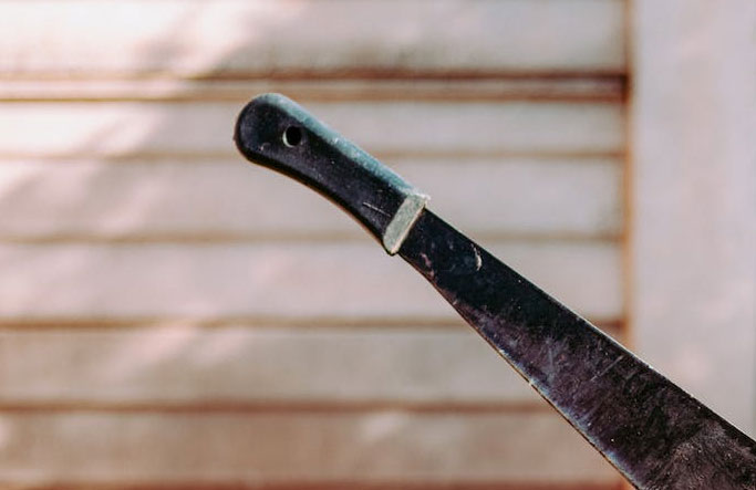 machete