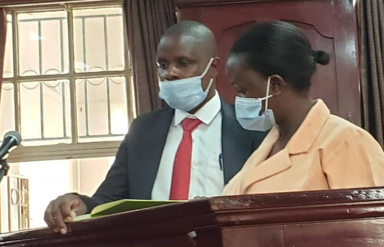 sipapa-with-wife-nakiyemba-in-the-dock