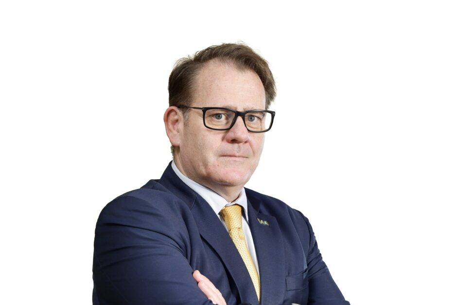 robin-bairstow-942x628-1