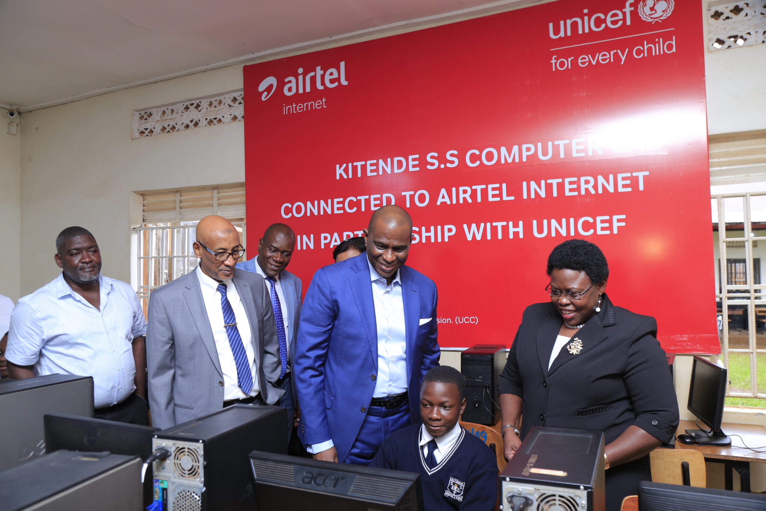 Airtel Uganda, UNICEF and Project Girls 4 Girls Mentorship Inspire Students to Overcome Life’s Challenges