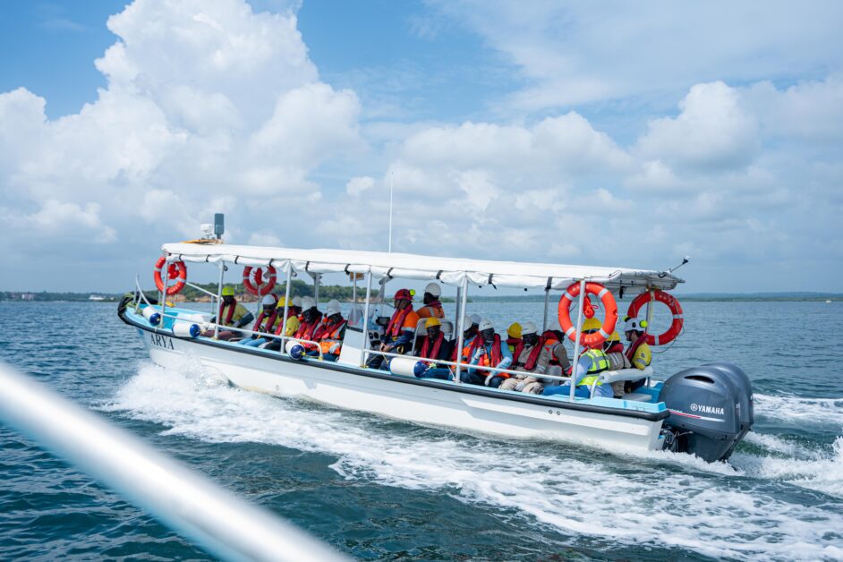 the-uganda-delegation-on-a-tour-of-the-tanga-port-jetty-942x628-2