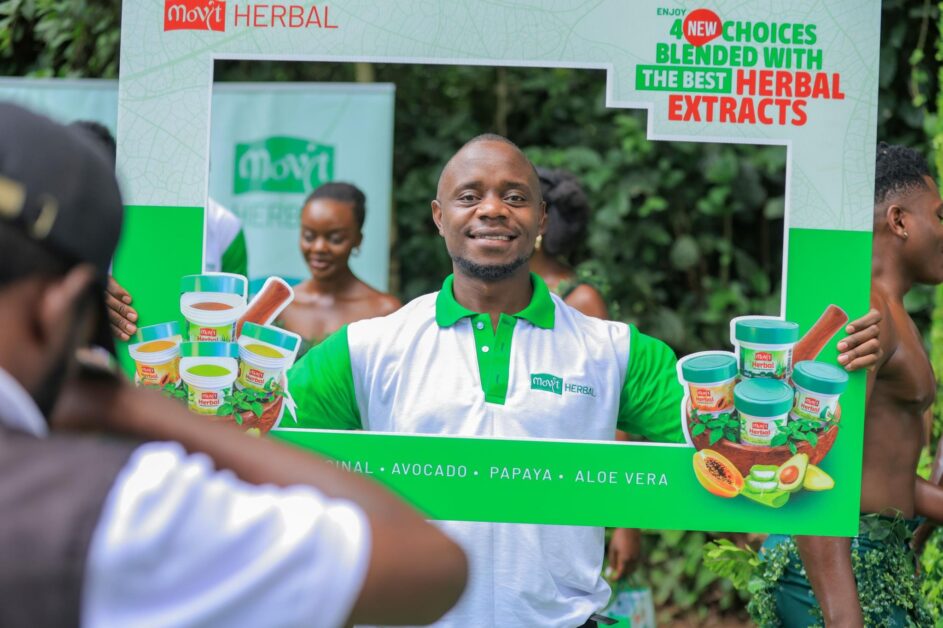 stuart-at-the-launch-of-the-movit-herbal-variants-papaya-aloe-vera-and-avocado-in-may-2025-943x628-1 Stuart Birungi
