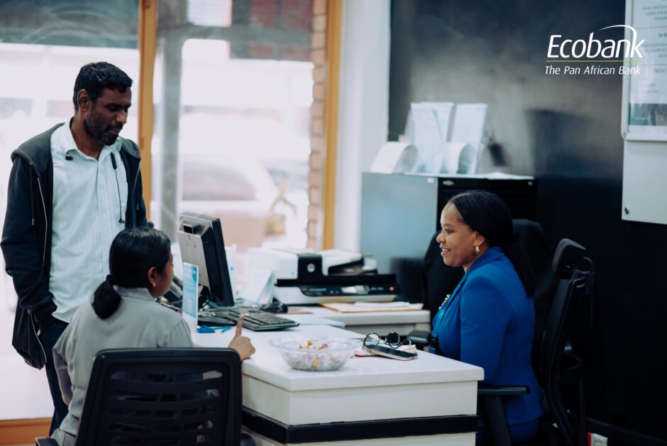 md-attending-to-a-customer-at-a-branch-940x628-1