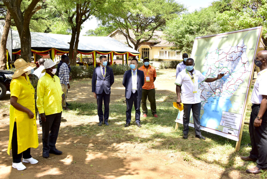 president-yoweri-kaguta-museveni-and-first-lady-janet-museveni-during-the-commissioning-of-phase-iv-of-the-national-backbone-infrastructure-nbi-in-moroto-2020-934x628-2